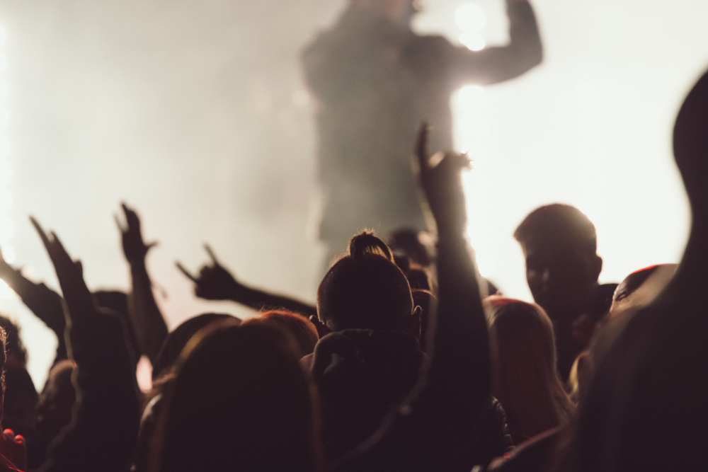 Fixer le prix de tes concerts : combien demander (et comment le défendre) quand on est artiste indépendant ?